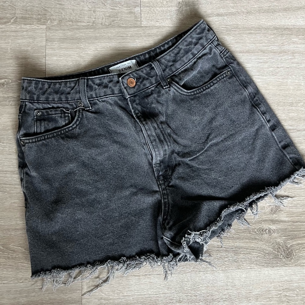 New Look Tall Black Shorts